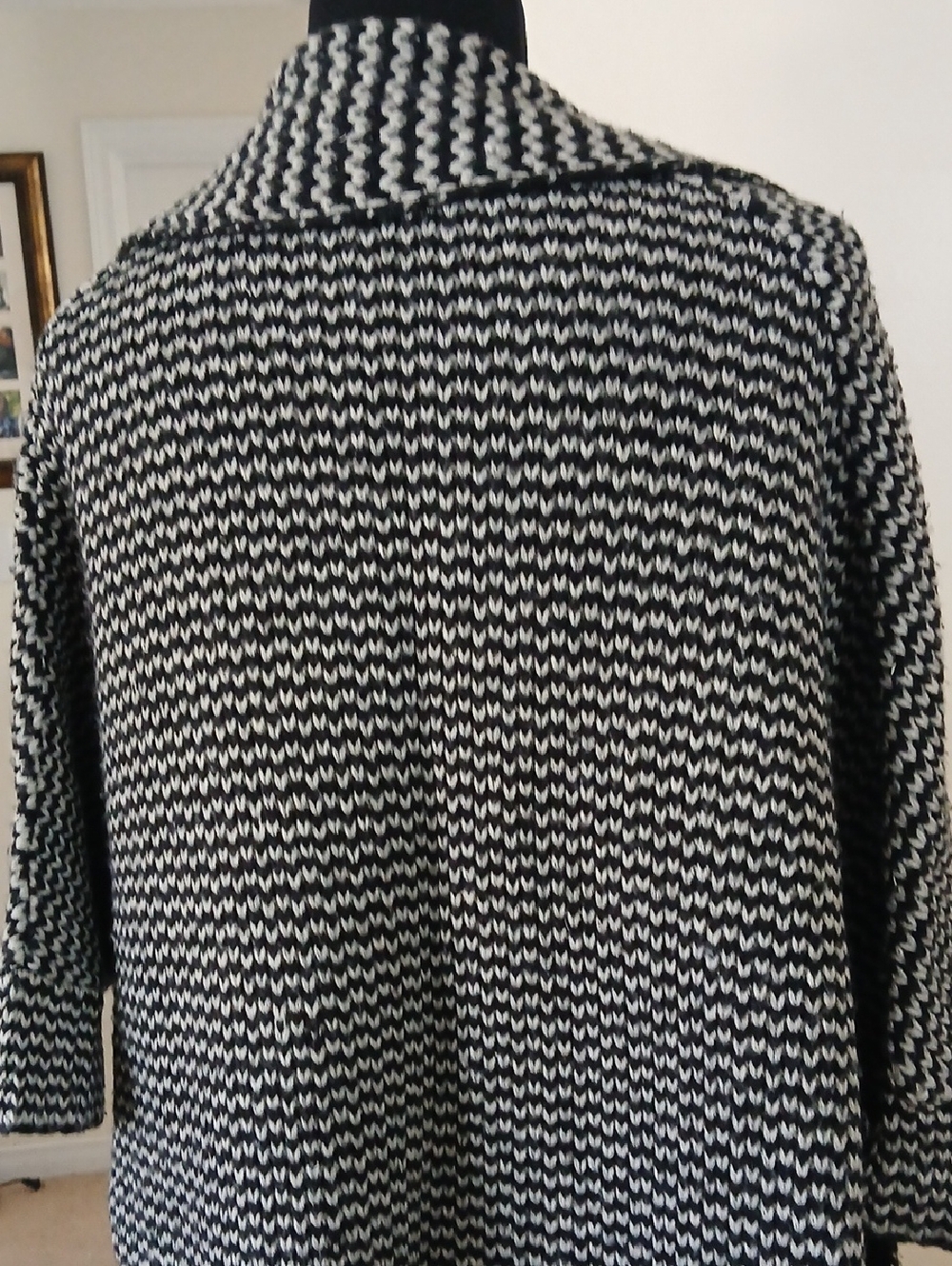 💓3/$15 Black and White Women's Cardigan - Picture 12 of 13